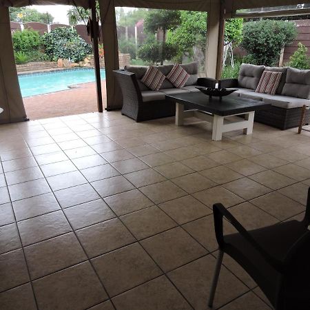 Ferienwohnung The Pheasant Boksburg Exterior foto
