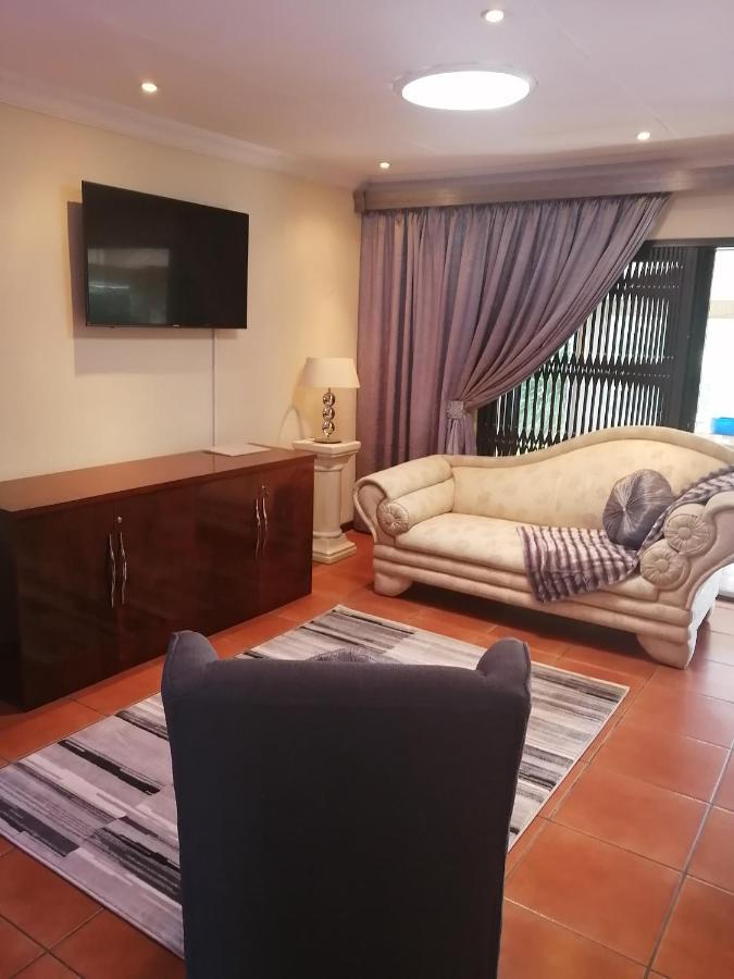 Ferienwohnung The Pheasant Boksburg Exterior foto
