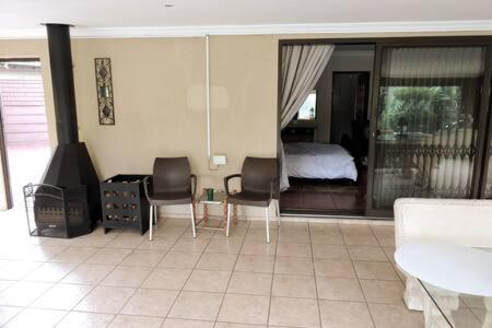Ferienwohnung The Pheasant Boksburg Exterior foto