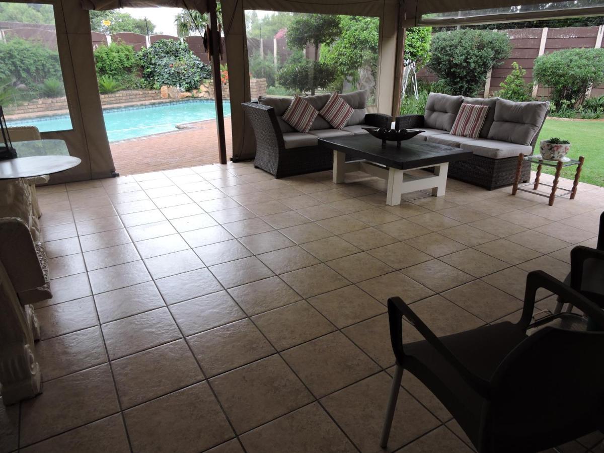 Ferienwohnung The Pheasant Boksburg Exterior foto